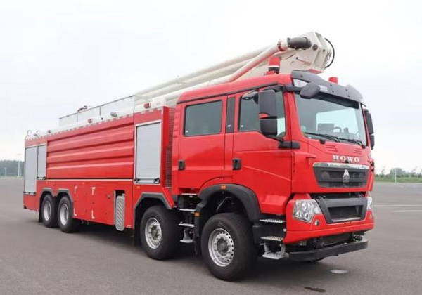 舉高噴射消防車