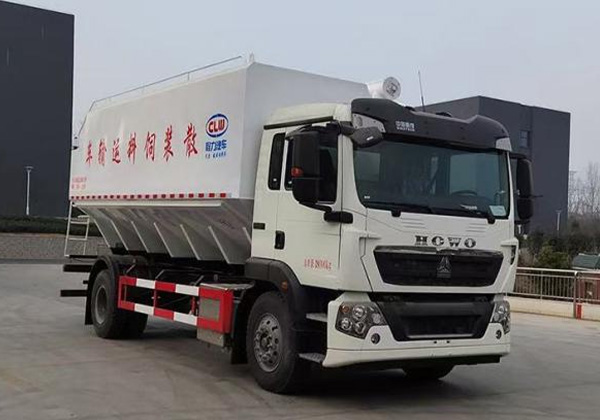 散裝飼料運(yùn)輸車