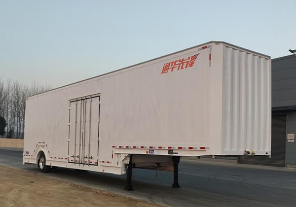 廂式運輸半掛車